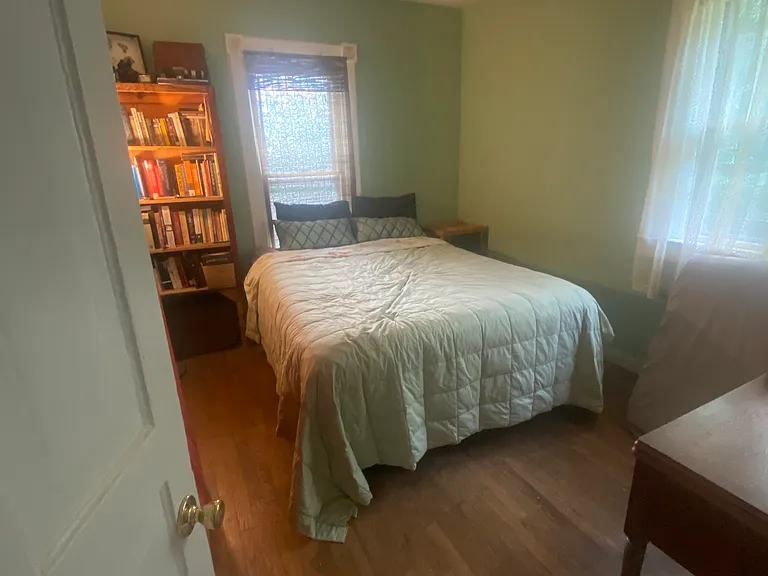 1233 Blakeslee St #1 — Photo 3
