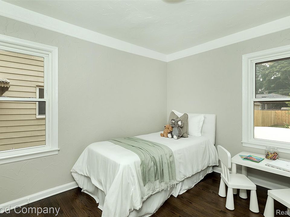 223 N Alexander Ave, photo 19