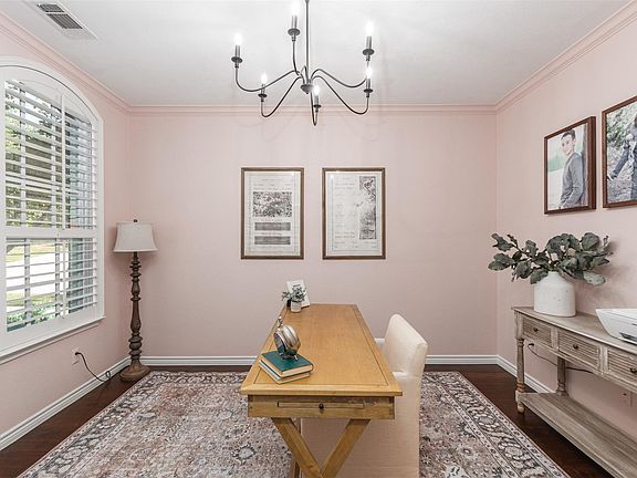 5th image of 400 Prairie Run