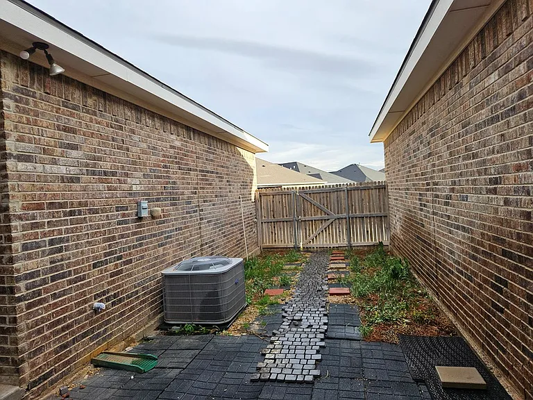 14 Devon Ct — Photo 23