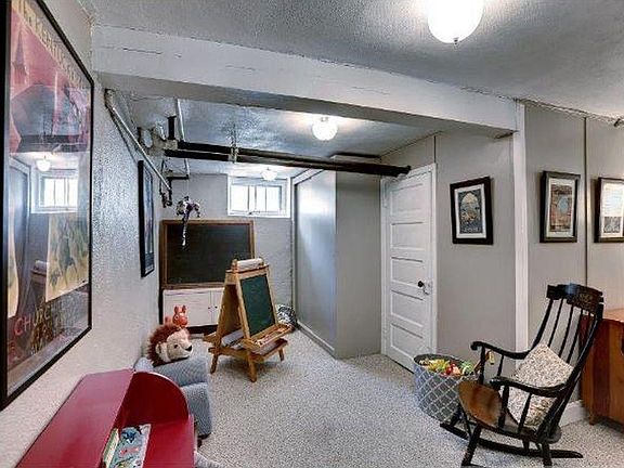 5th image of 2810 Fremont Ave S