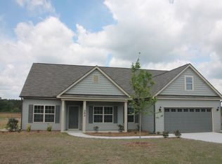 343 Feathers Ln, Raeford, NC 28376