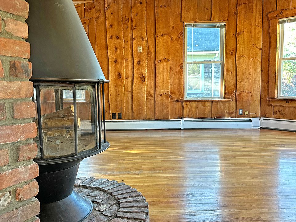 195 Morris Ave Providence RI Zillow