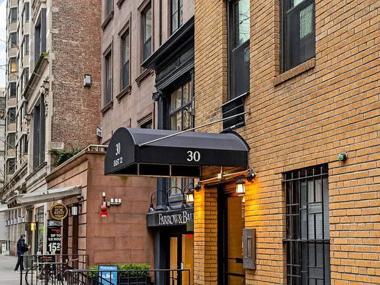 30 E 22nd St #3A — Photo 8