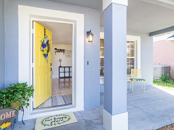 2nd image of 2526 Woods Edge Cir