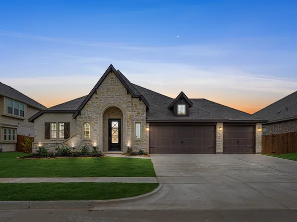 140 Claywood Dr, Glenn Heights, TX 75154