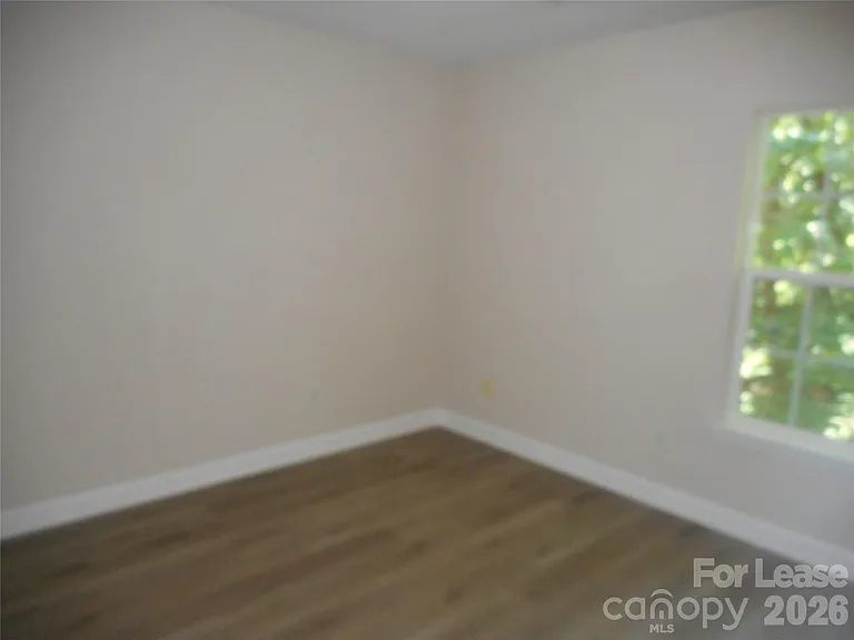 8037 Shiny Meadow Ln — Photo 16