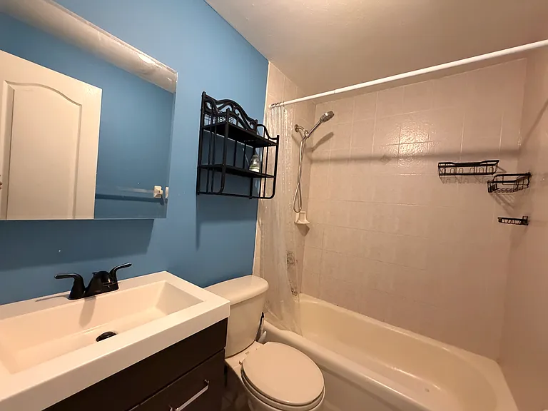 45 Arden Ave #1 — Photo 5