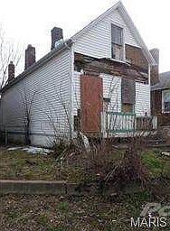 2nd image of 8554 North Broadway