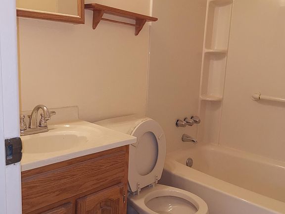 5th image of 875 Bellarmine Ln