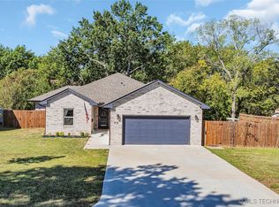 715 Rosewood St, Ardmore, OK 73401