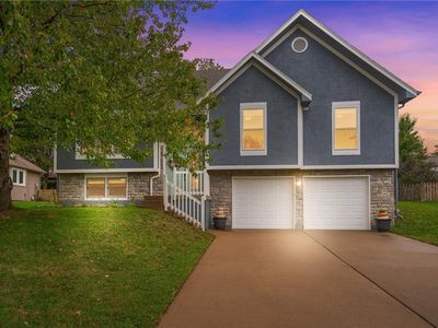 4605 NE Kingston Dr, Lees Summit, MO, 64064