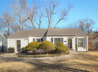 5929 Fontana St, Fairway, KS 66205