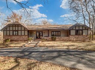 14988 Afshari Cir, Florissant, MO