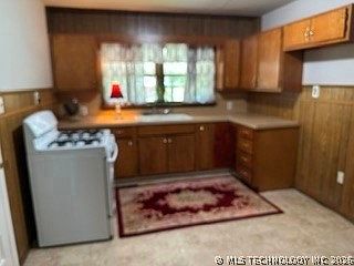 4th image of 514 N Miller St