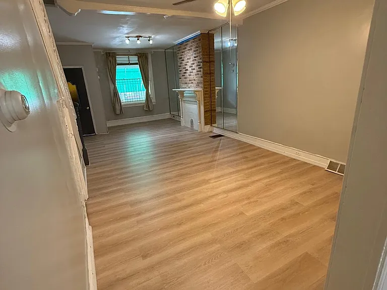 3319 N Sydenham St — Photo 10