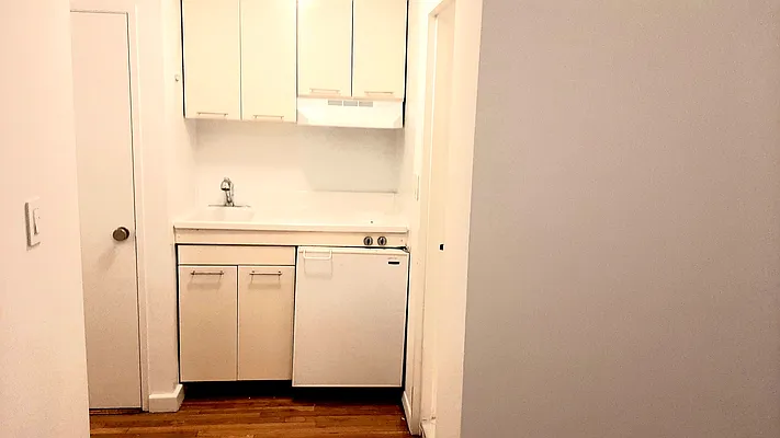 Rented by Corcoran | media 8