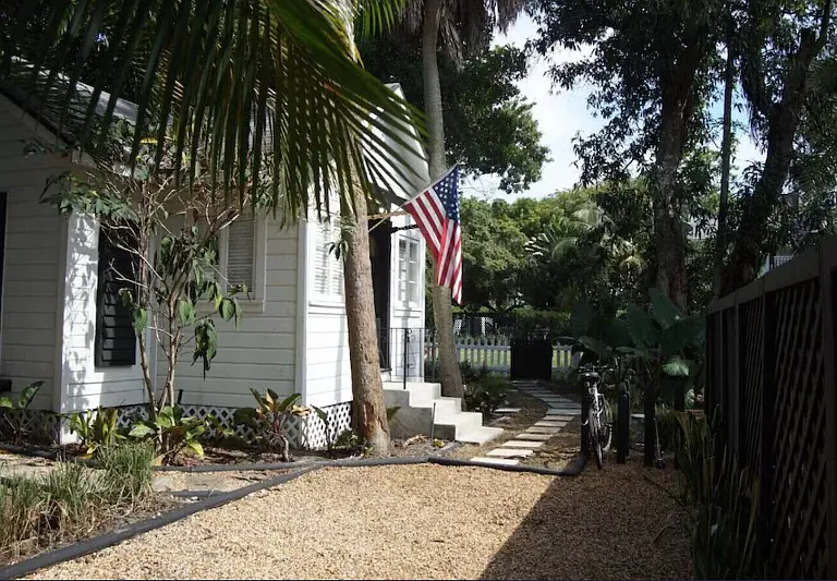 1017 SW 4th St — Photo 24