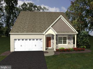 440 Taylor Dr, York, PA 17404