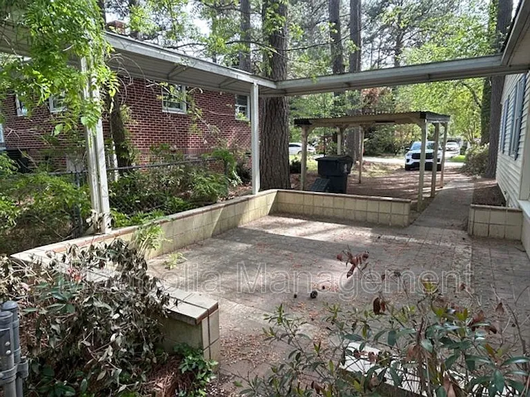 930 Buckhorn St — Photo 10