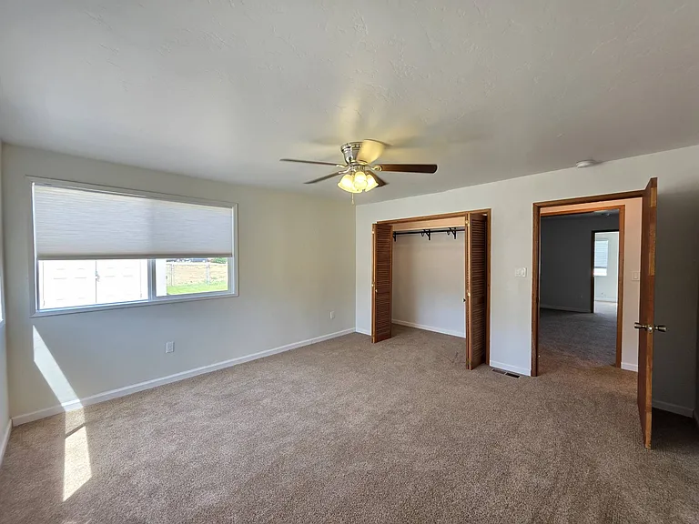 1325 N Cleveland St — Photo 15