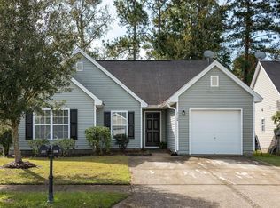 260 Avonshire Dr, Summerville, SC 29483
