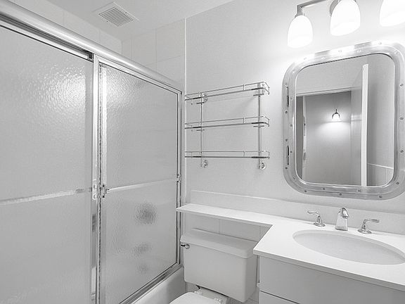 3rd image of 80 Madison Ave APT 3F