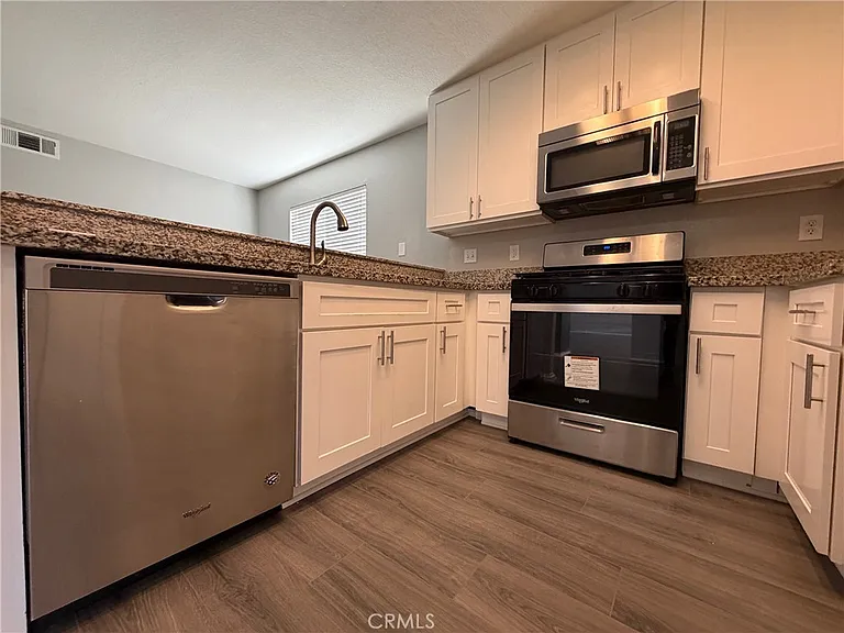 14610 Green River Rd — Photo 7
