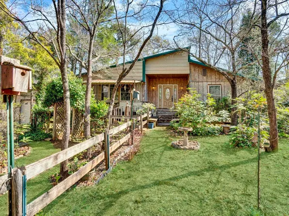 270 Red Hawk Dr, Campobello, SC 29322