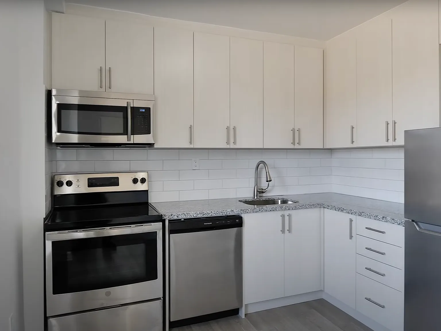 Grange Apartments — Photo 2