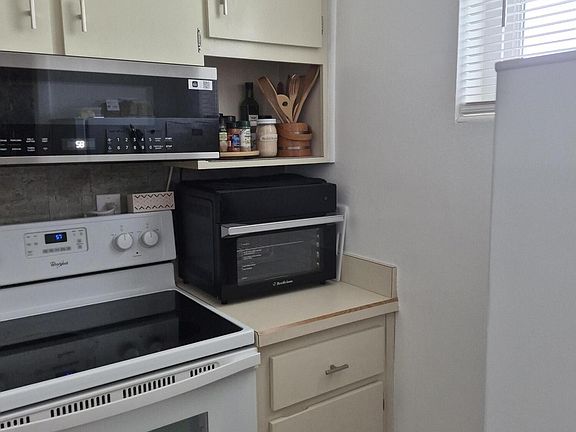 5th image of 2727 N Atlantic Ave APT 204