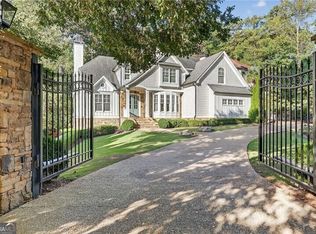 3100 Rhodenhaven Dr NW, Atlanta, GA 30327