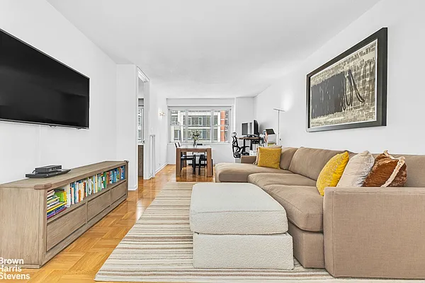 300 East 40th Street #20S