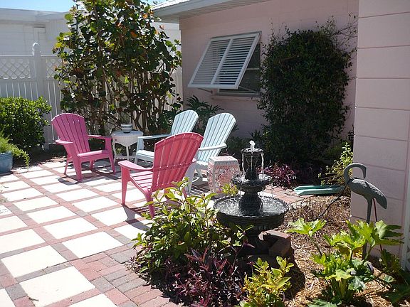 3rd image of 1095 Shore View Dr