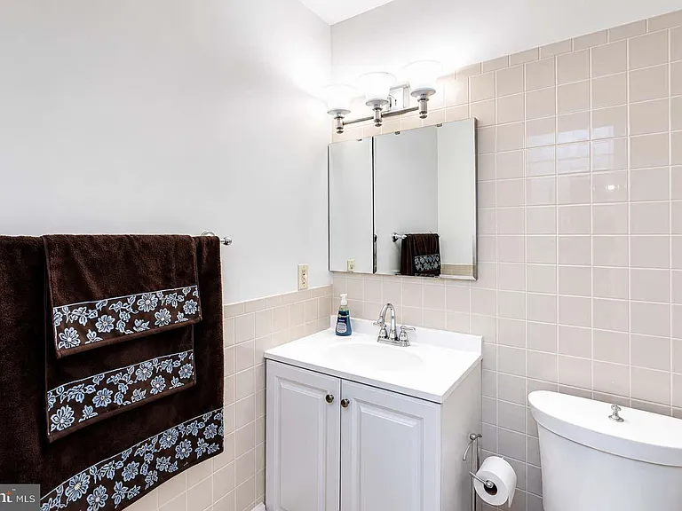 44 Brambling Ln — Photo 7