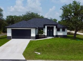 525 Abbott Ave, Lehigh Acres, FL 33972