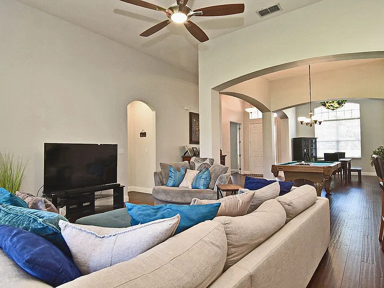6173 Hedgesparrows Ln — Photo 18