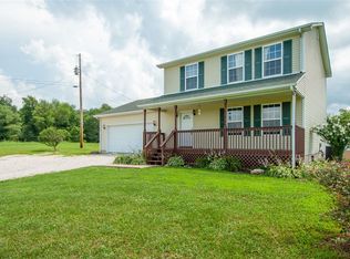 244 Federal Dr, Vine Grove, KY 40175