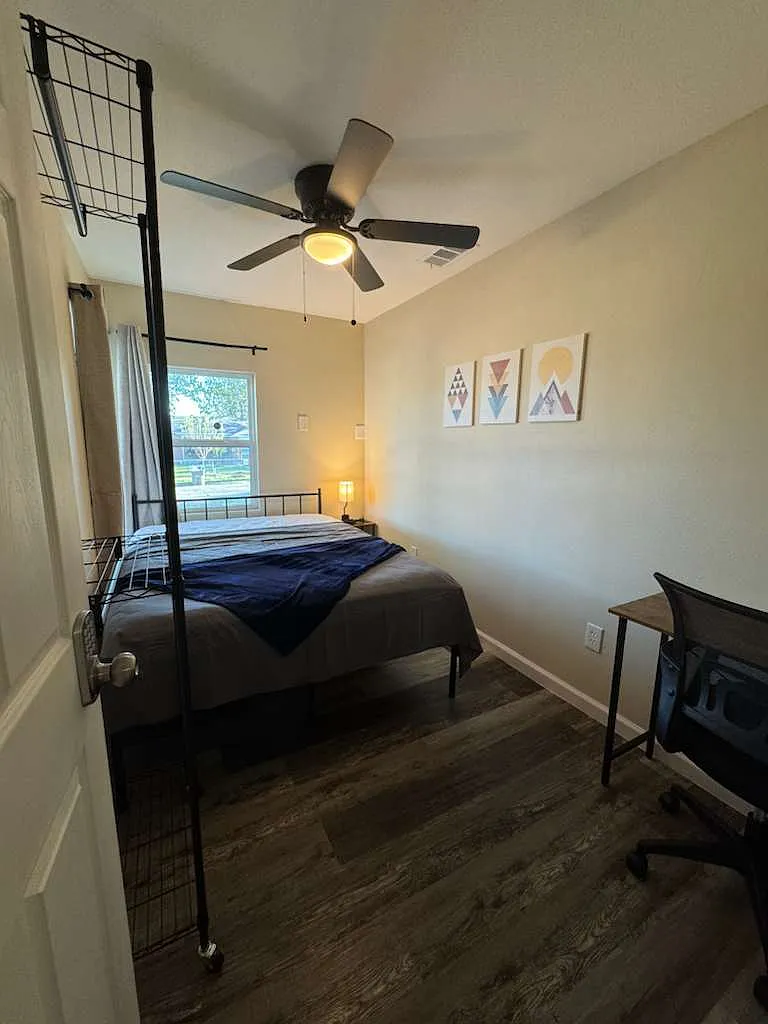 2669 Marfa Avenue — Photo 4