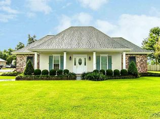 102 Appletree Dr, Thibodaux, LA 70301