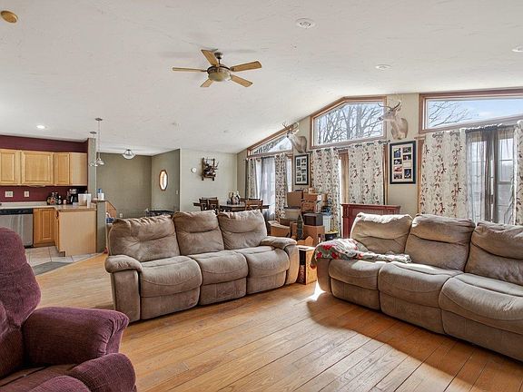 5th image of 3950 Happy Valley Rd