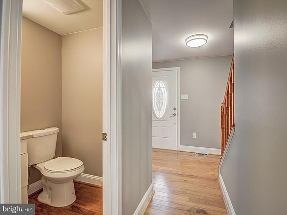 5th image of 14227 Burlingame Ln