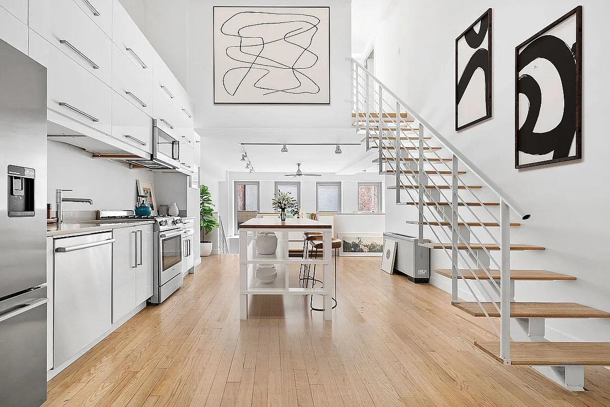 83 Walker St APT 1 photo 1