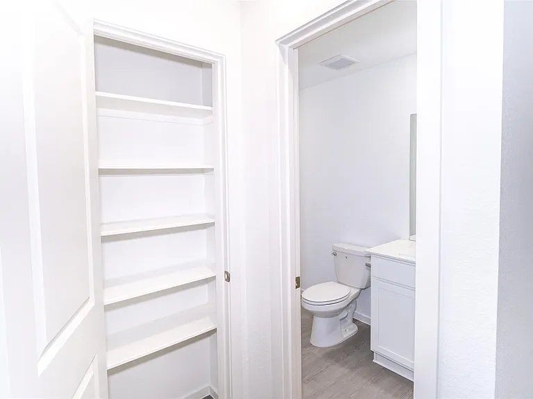 15724 Plum Brook Dr — Photo 5