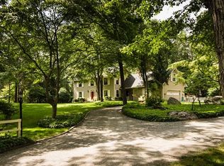 28 West Ln, Pound Ridge, NY 10576