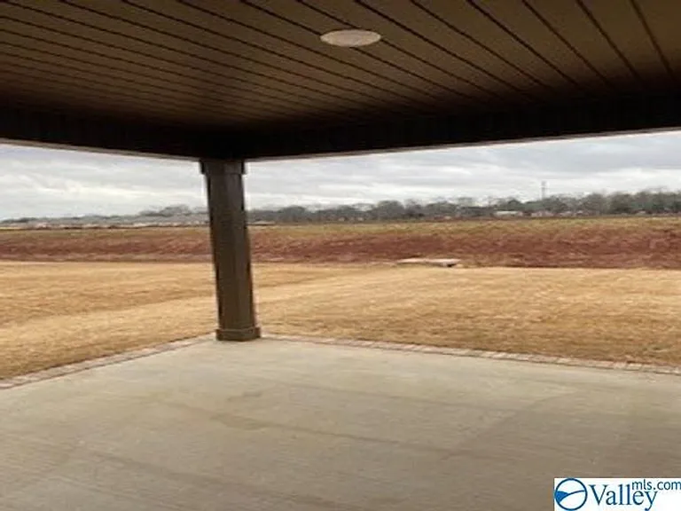 152 Sublett Dr — Photo 17