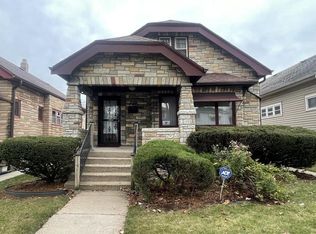 3922 N 28th St, Milwaukee, WI 53216