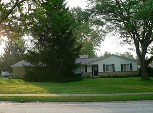 1526 Beck Dr, Sidney, OH 45365