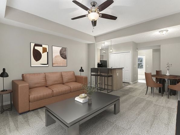 19910 Lake Plz #19711-31