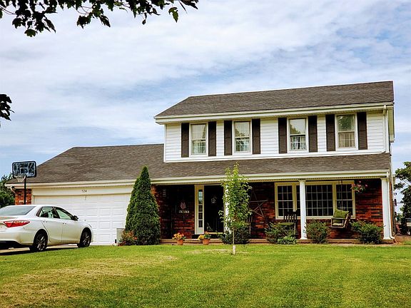 4th image of 524 Lakeview Cir